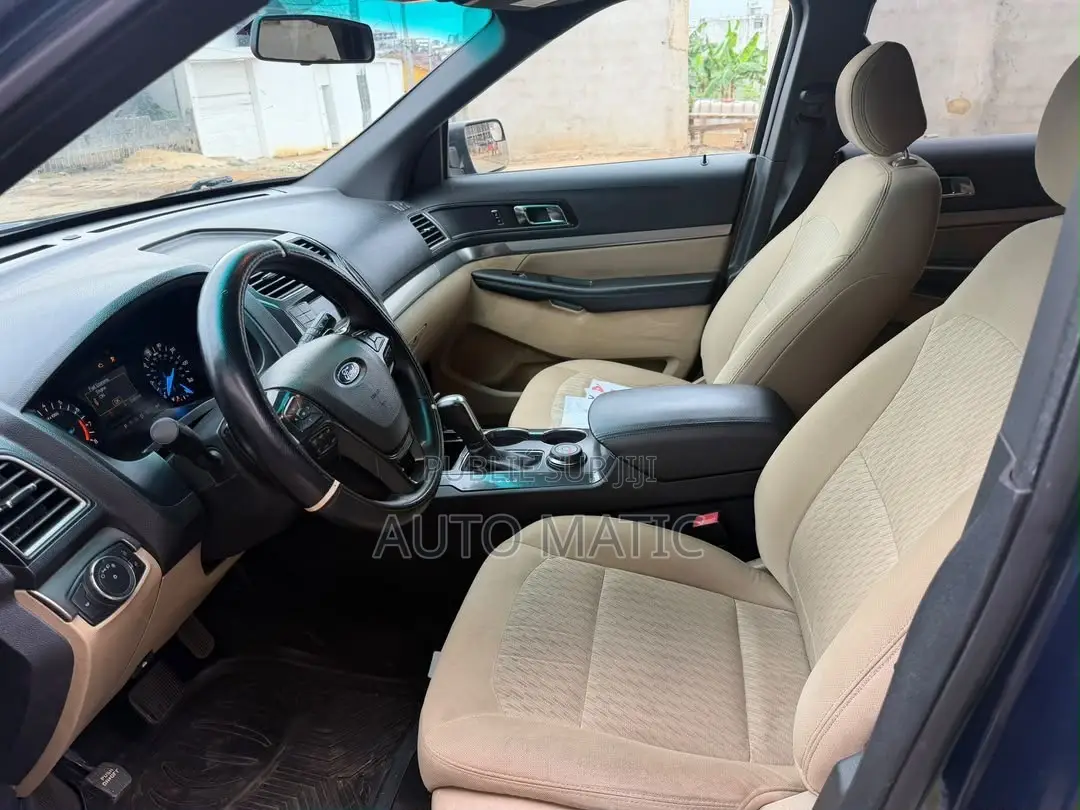 Ford Explorer Limited AWD 2019 Gris