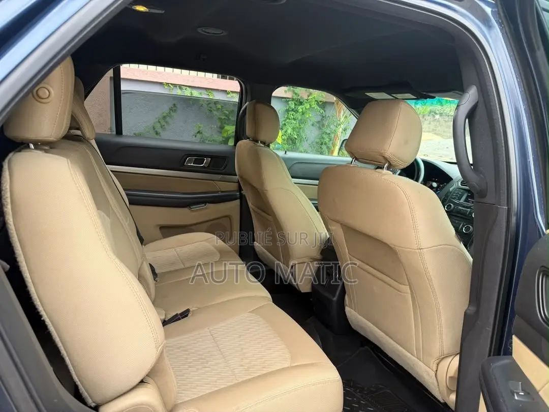 Ford Explorer Limited AWD 2019 Gris