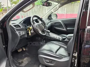 Mitsubishi Pajero IO 2022 Noir