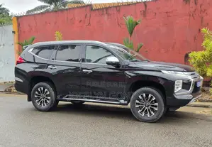 Mitsubishi Pajero IO 2022 Noir