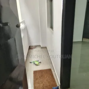 2chbre Appartement dans Cocody à Louer