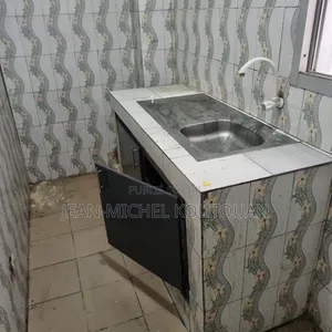 2chbre Appartement dans Cocody à Louer