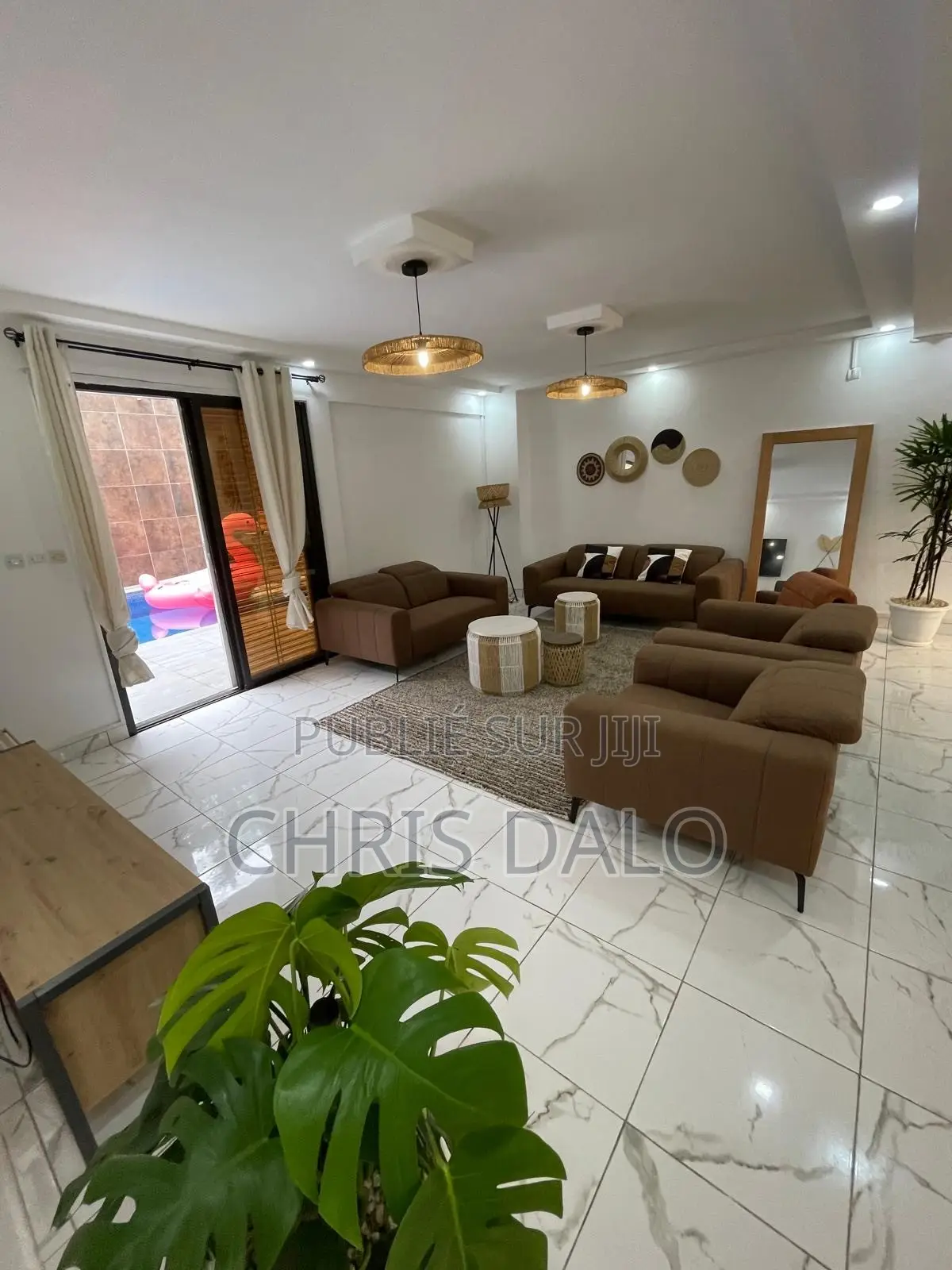 Meublé 4chbre Duplex dans Destinée, Cocody à Louer