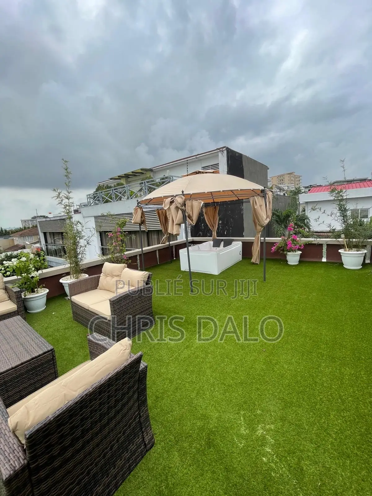 Meublé 4chbre Duplex dans Destinée, Cocody à Louer