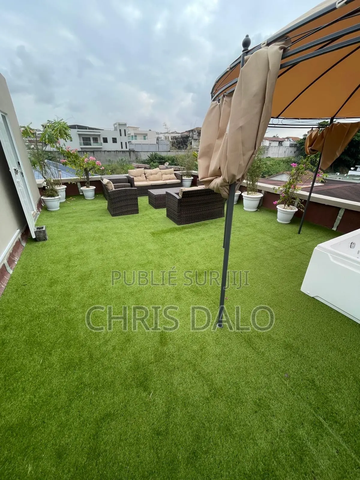 Meublé 4chbre Duplex dans Destinée, Cocody à Louer