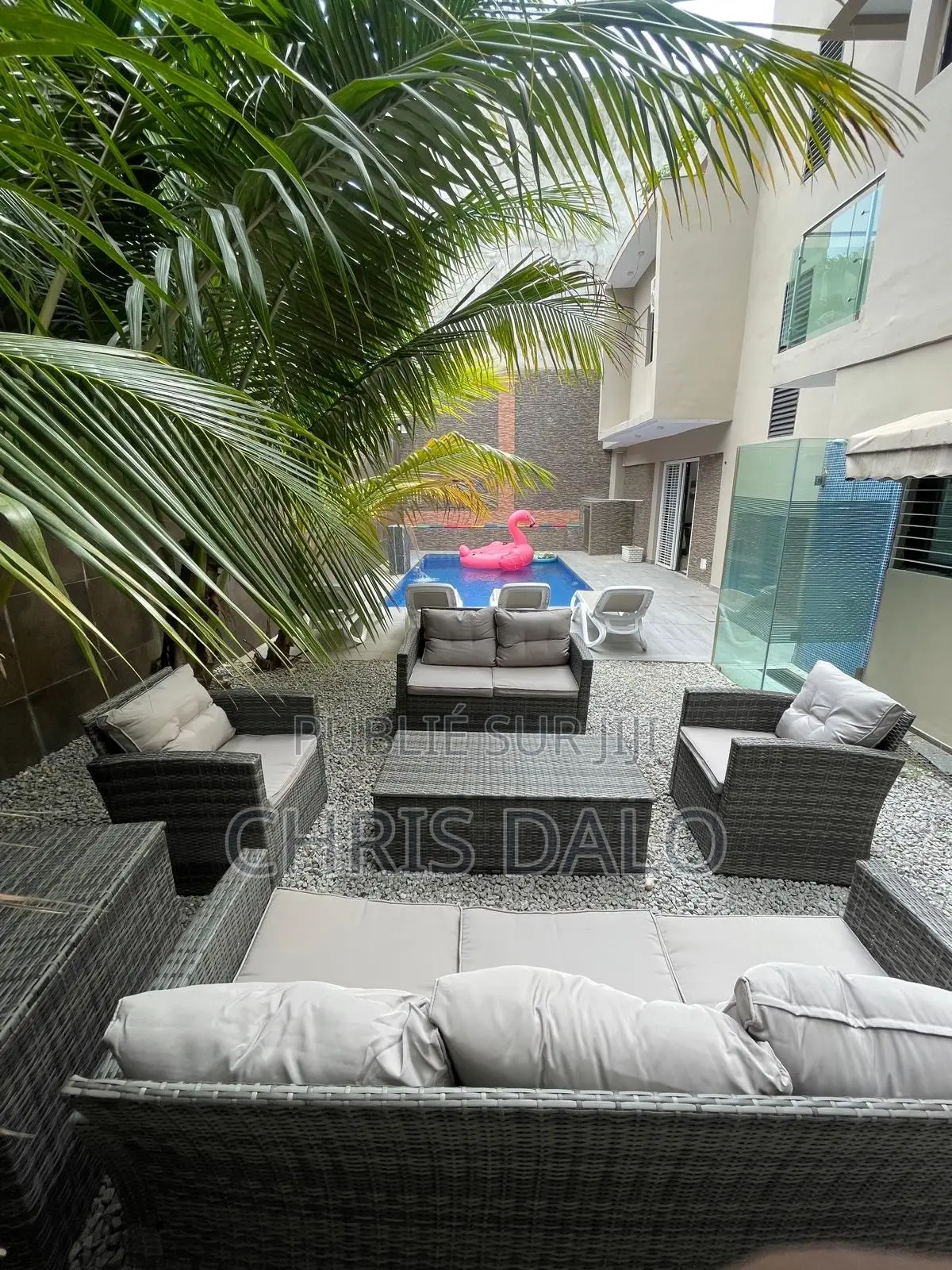 Meublé 4chbre Duplex dans Destinée, Cocody à Louer