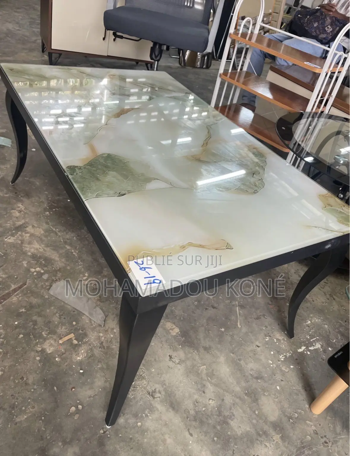 Table Centrale Importé Disponible