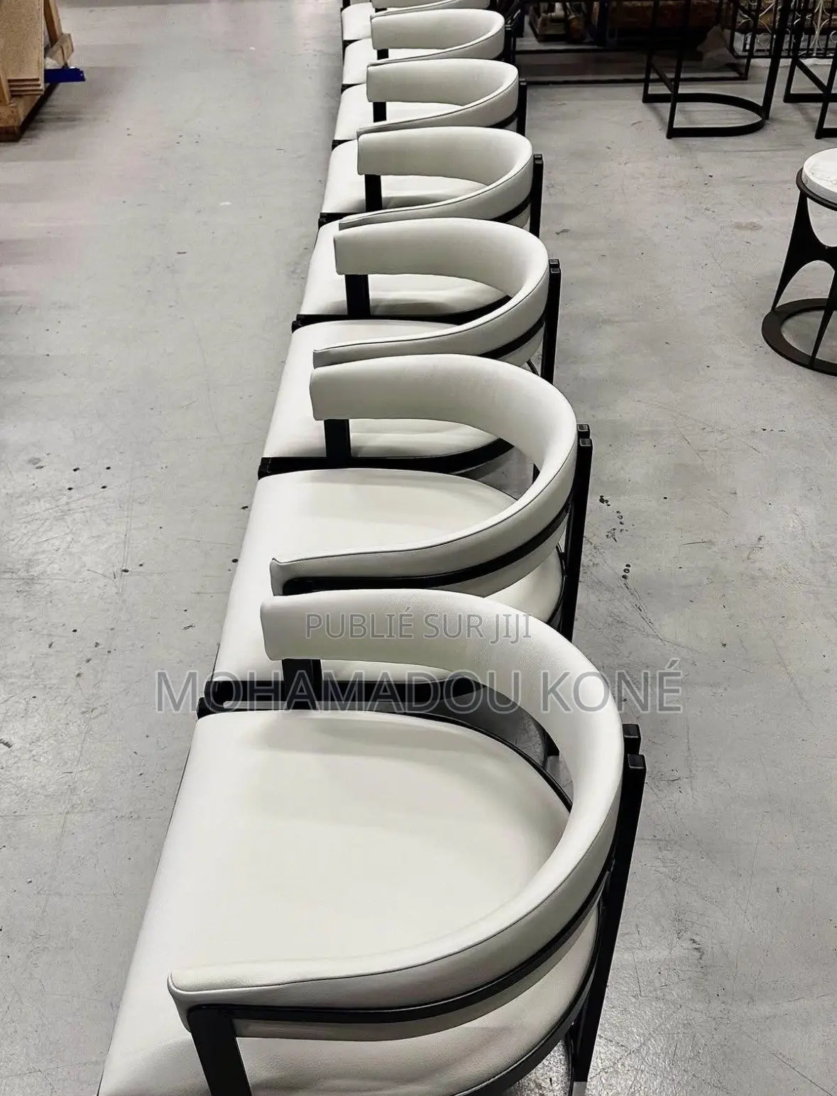Chaise New Modèle
