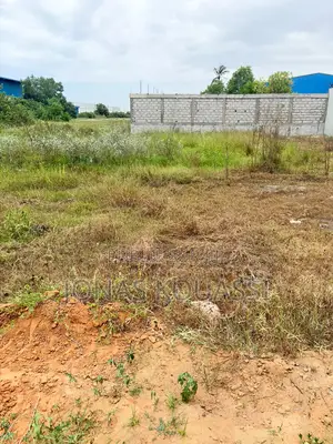 Terrain en Vente a Grand Bassam