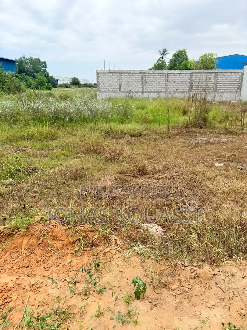 Terrain en Vente a Grand Bassam
