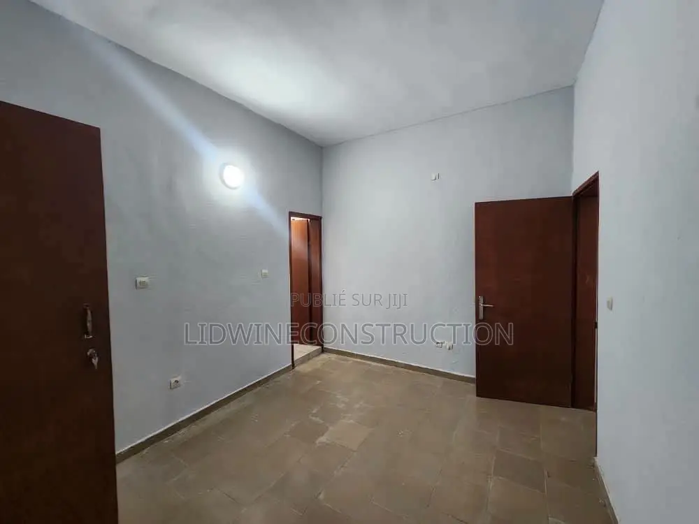 1chbre Appartement dans Bingerville à Louer