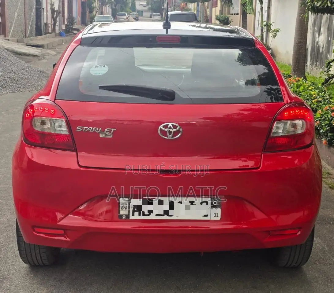 Toyota Starlet 2022 Rouge