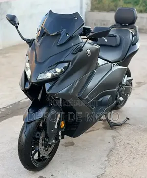 Nouveau Yamaha 2025 Noir