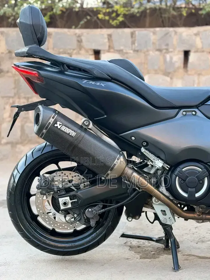 Nouveau Yamaha 2025 Noir