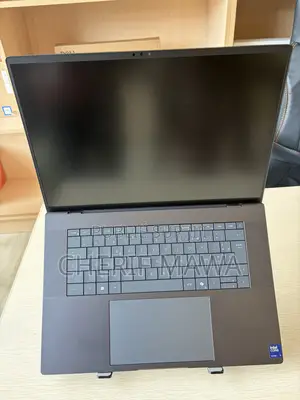 Ordinateur portable Dell Pro Max 16 32GB Intel Core Ultra 7 SSD 1T