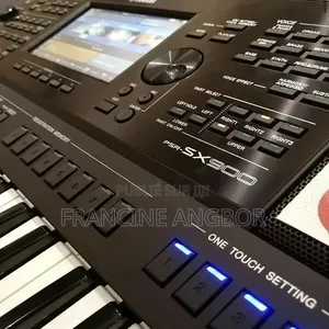 Piano Yamaha Sx920