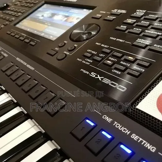 Piano Yamaha Sx920