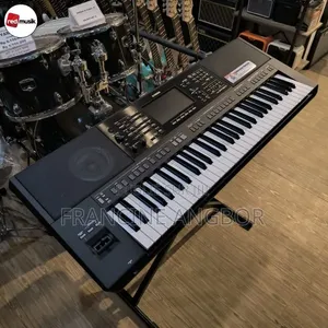 Piano Yamaha Sx920