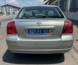 Toyota Avensis 2016 Blanc