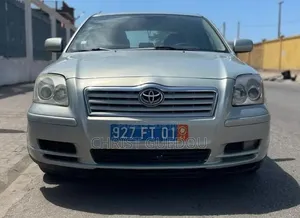 Toyota Avensis 2016 Blanc