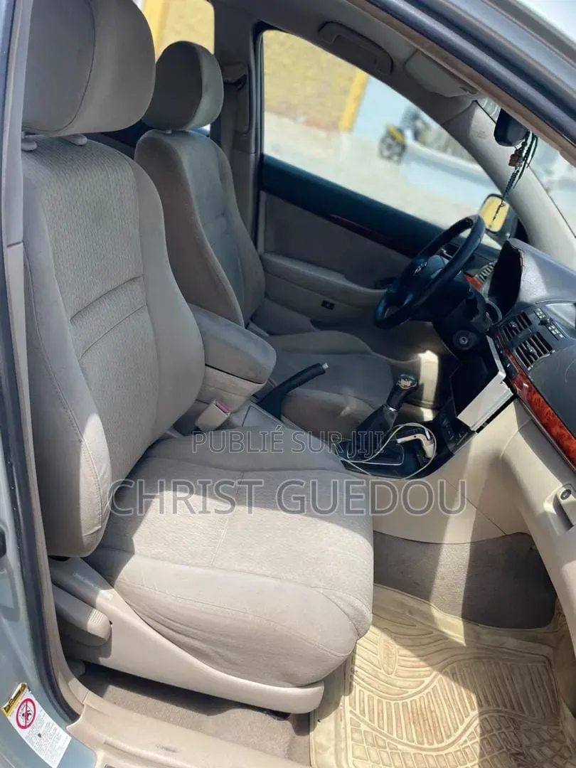 Toyota Avensis 2016 Blanc