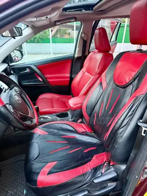 Toyota RAV4 2017 Rouge
