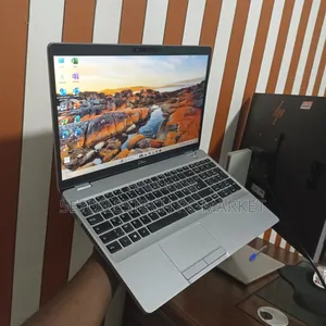 Nouveau Ordinateur portable Dell G15 5510 16GB Intel Core i5 SSD 512GB