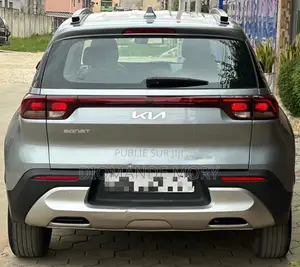 Kia Sonet 2024 Gris