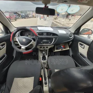 Suzuki Alto 2024 Orange