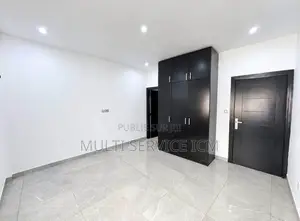 4chbre Duplex dans Ismaël Coulibaly, Cocody à Louer