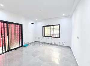 4chbre Duplex dans Ismaël Coulibaly, Cocody à Louer
