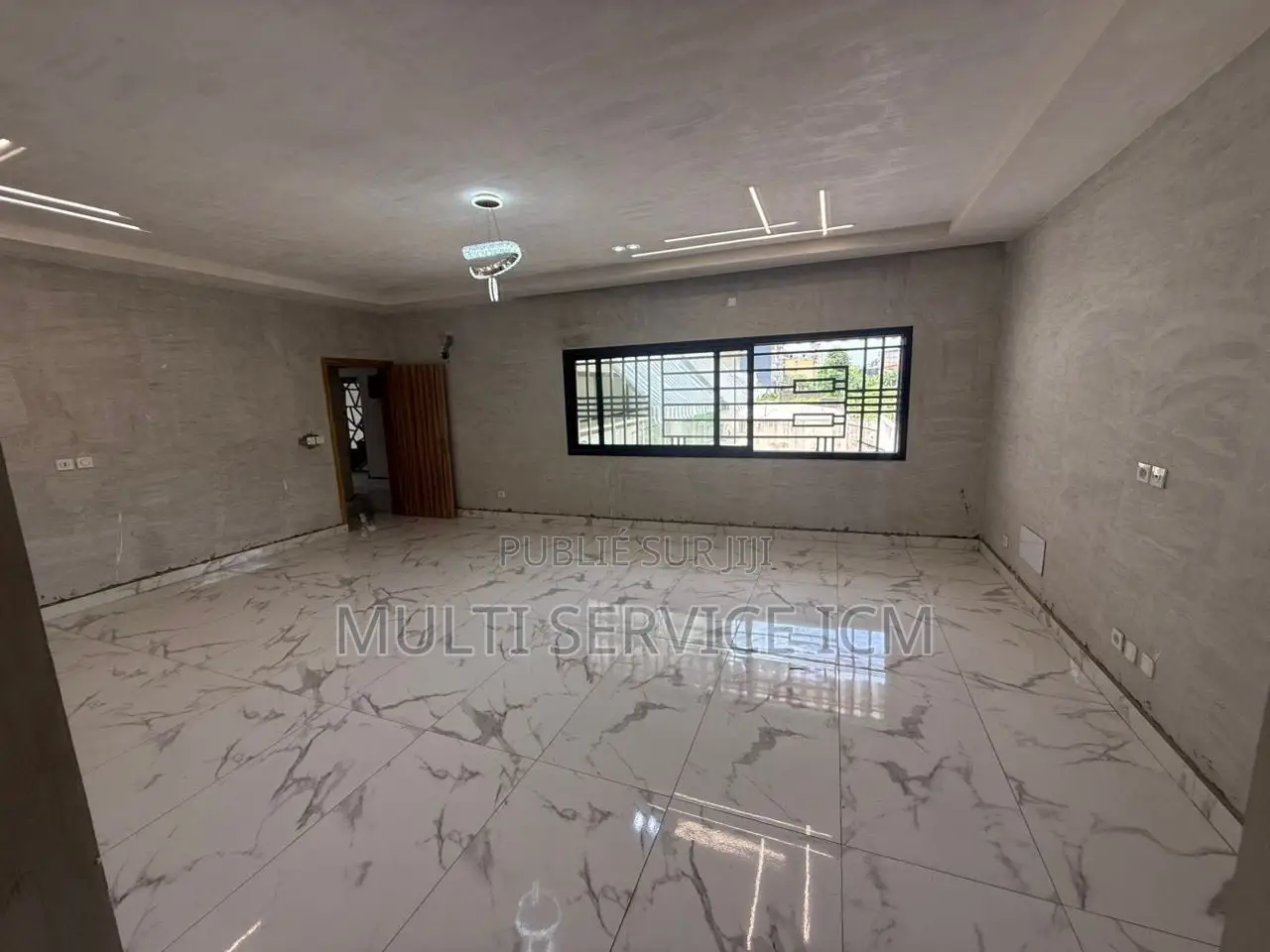 13chbre Duplex dans Ismael Coulibaly, Cocody à Louer