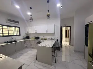 13chbre Duplex dans Ismael Coulibaly, Cocody à Louer