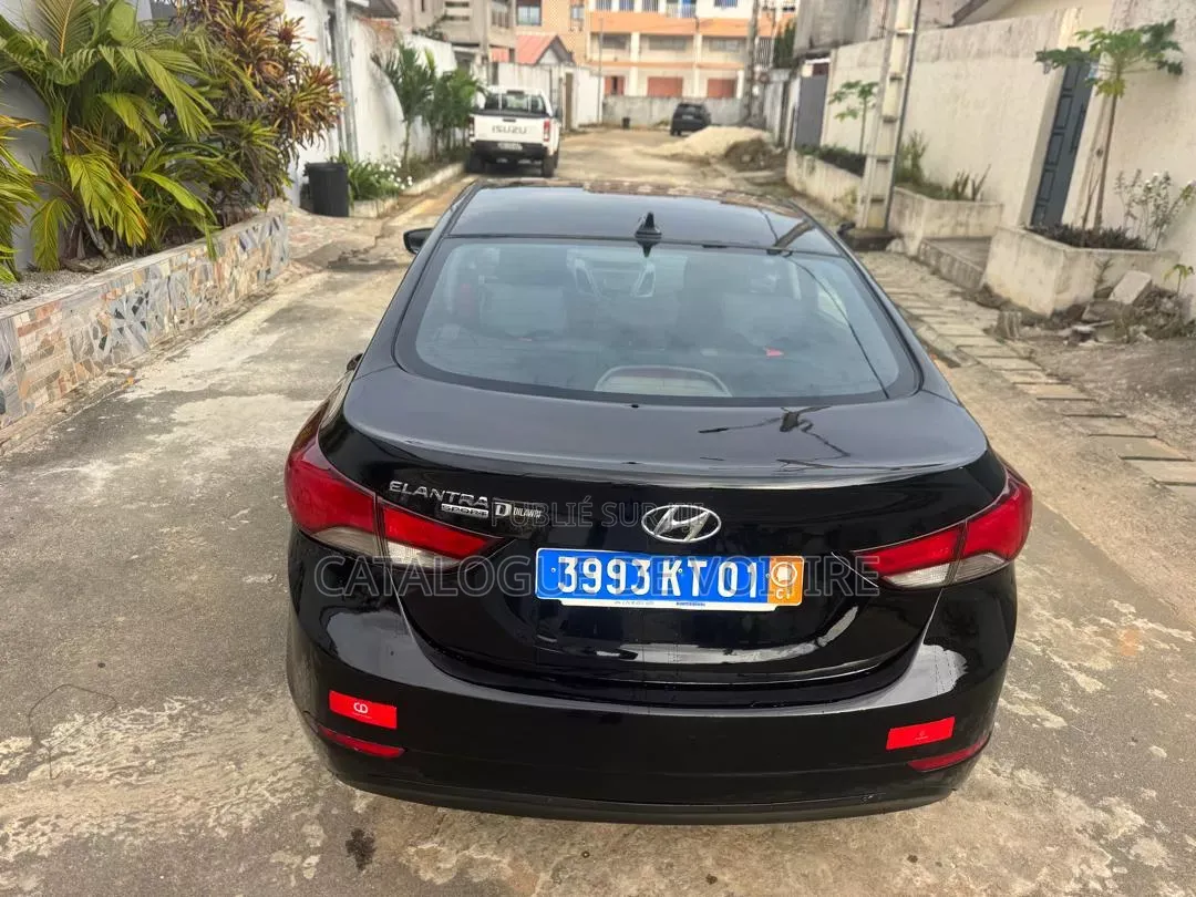 Hyundai Elantra 2016 Noir