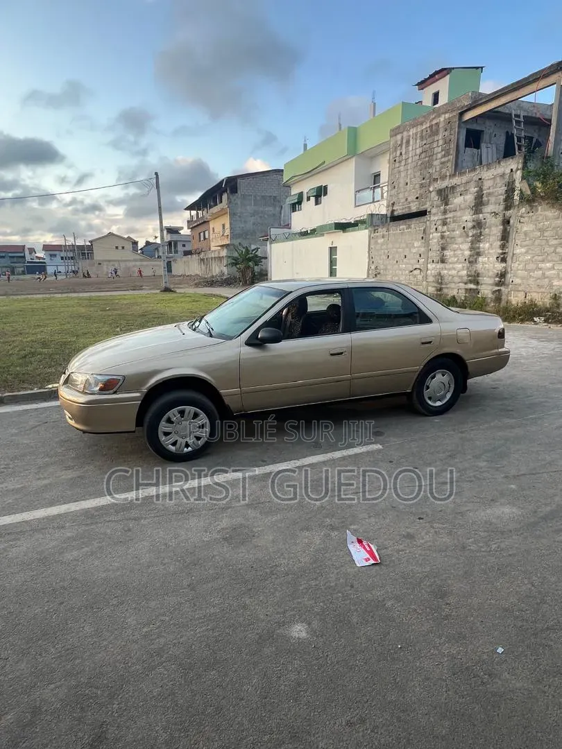 Toyota Camry 2013