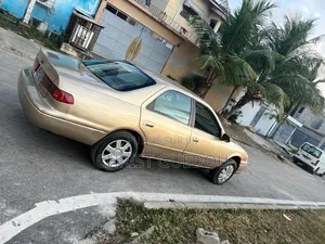 Toyota Camry 2013