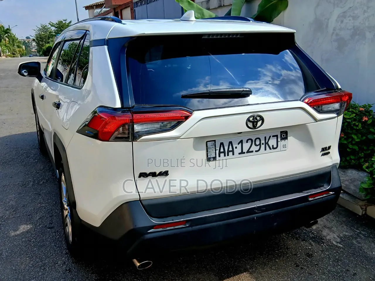 Toyota RAV4 XLE AWD 2023 Blanc
