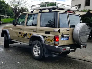 Toyota Land Cruiser 4.0 V6 EXR 2020 Argenté