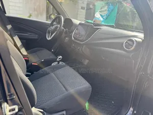Toyota Vitz 1.5 FWD Hybrid 5dr 2020 Noir