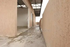 Annonce N°07015985-Ski72 Bureaux - Adjame Indenie