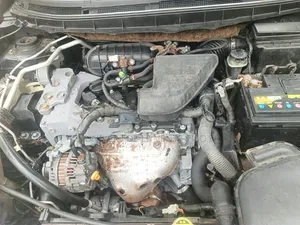 Nissan Rogue SL 2010 Marron