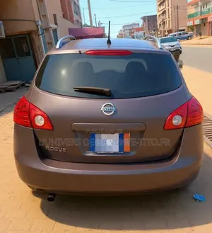 Nissan Rogue SL 2010 Marron
