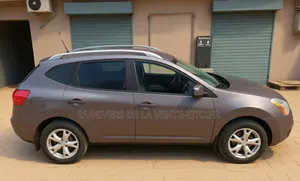 Nissan Rogue SL 2010 Marron