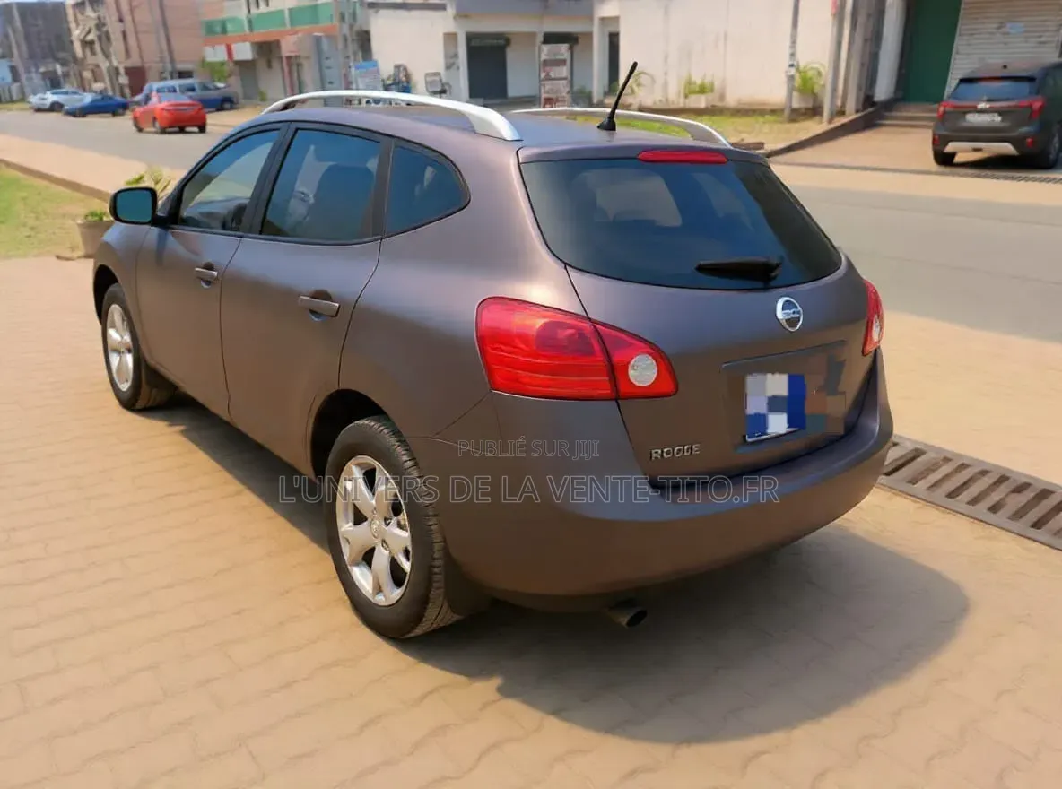 Nissan Rogue SL 2010 Marron