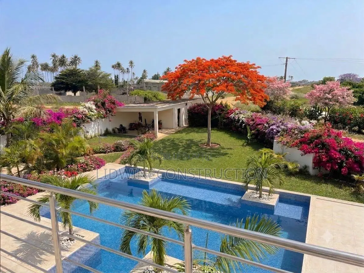 5chbre Villa dans Port-Bouët à Vendre