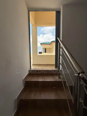 5chbre Villa dans Port-Bouët à Vendre