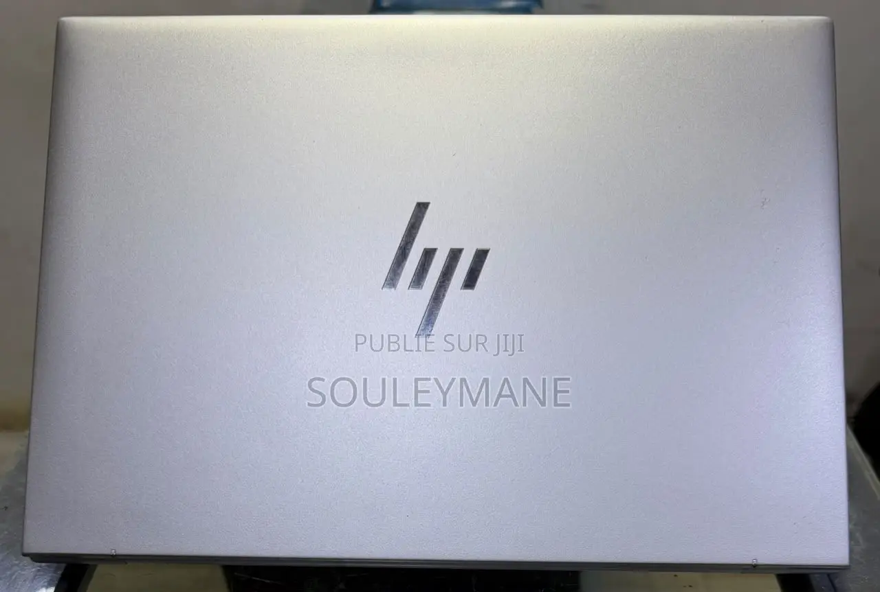 Ordinateur portable HP EliteBook 845 G10 16GB AMD Ryzen 7 SSD 512GB