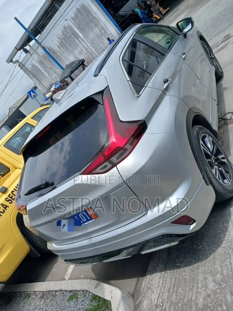 Mitsubishi Eclipse Cross 2023 Gris