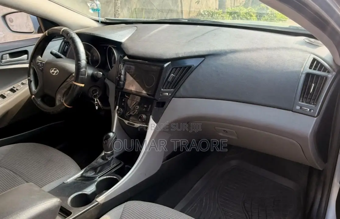 Hyundai Sonata 2011