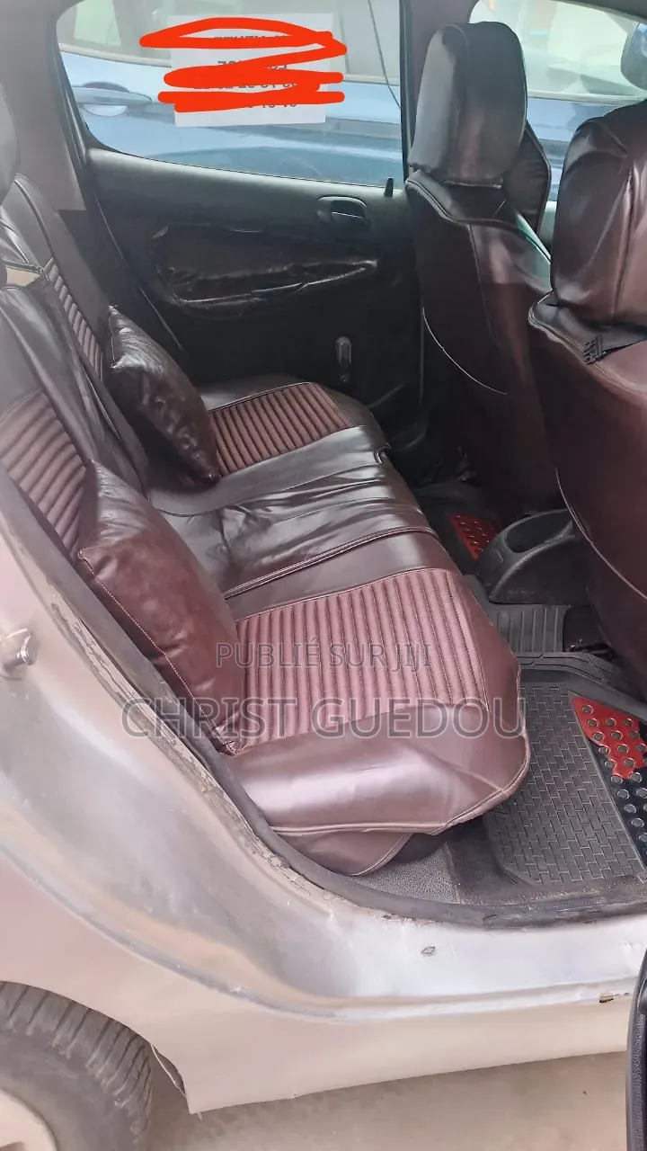 Peugeot 206 2012 Gris